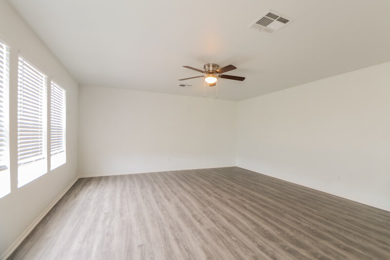 2,235/Mo, 713 Eaglecreek Dr Leander, TX 78641 Living Room View 2