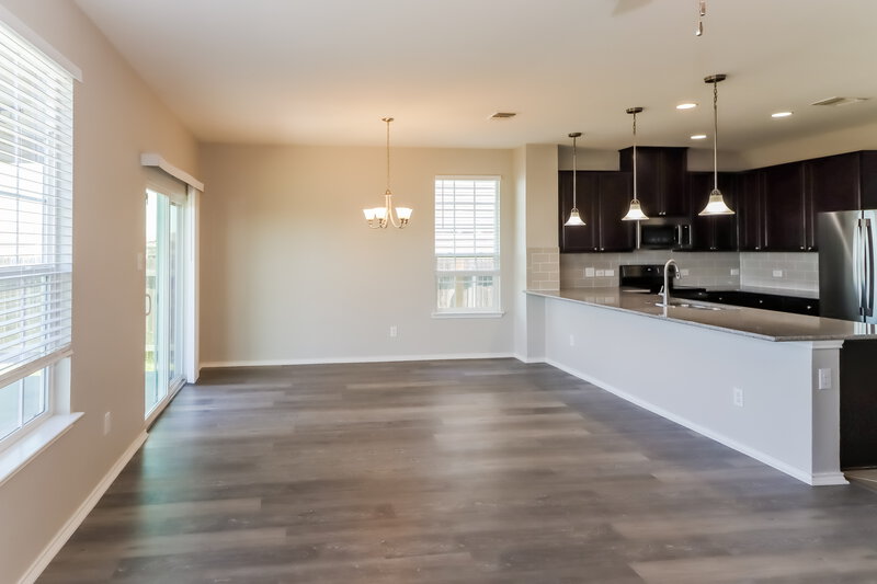 2,160/Mo, 124 Carrington St Hutto, TX 78634 Dining Room View 2