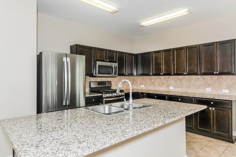 3,250/Mo, 267 Screech Owl Dr Kyle, TX 78640 Kitchen View