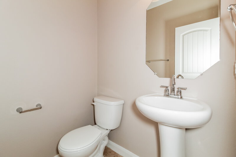3,250/Mo, 267 Screech Owl Dr Kyle, TX 78640 Bathroom View 2