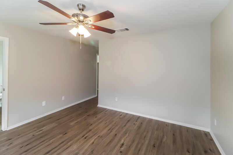 1,820/Mo, 510 Riverway Ln Leander, TX 78641 Main Bedroom View 2