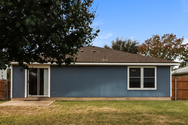 1,820/Mo, 510 Riverway Ln Leander, TX 78641 Rear View