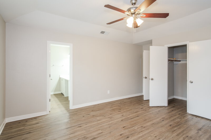 2,165/Mo, 2303 Spring Breeze Dr Round Rock, TX 78664 Main Bedroom View 2