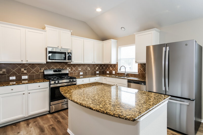 2,125/Mo, 837 Clear Springs Holw Buda, TX 78610 Kitchen View