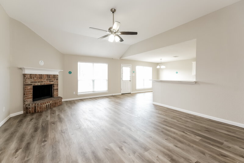 1,945/Mo, 133 Evening Star Dr Kyle, TX 78640 Living Room View