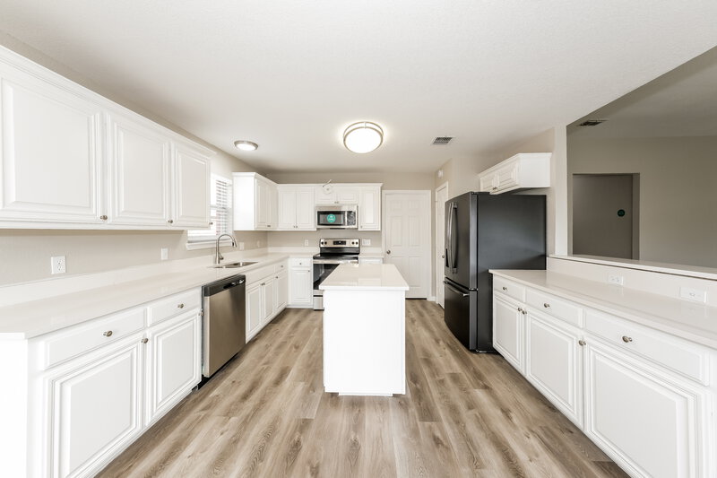 1,945/Mo, 133 Evening Star Dr Kyle, TX 78640 Kitchen View 2