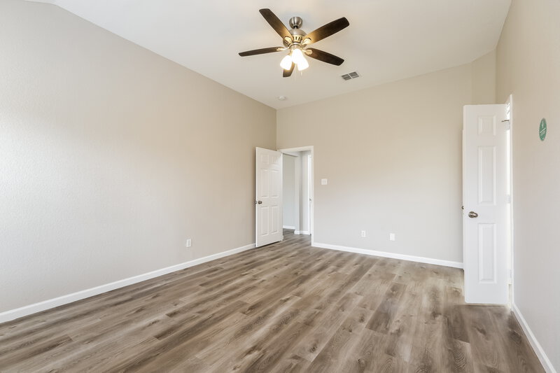 1,945/Mo, 133 Evening Star Dr Kyle, TX 78640 Main Bedroom View 2