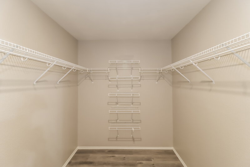 1,875/Mo, 2626 Bradley Ln Round Rock, TX 78664 Walk In Closet View