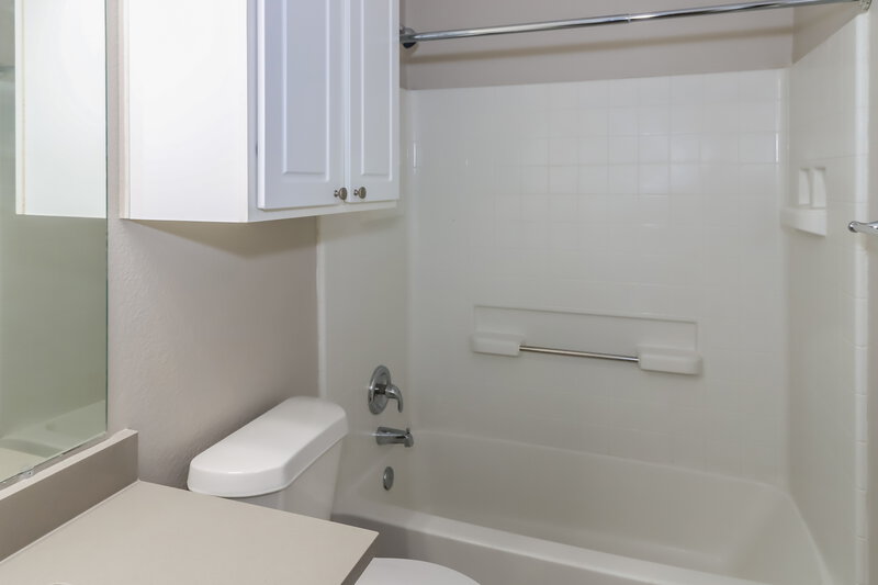 2,445/Mo, 929 Meadow Ridge Loop Georgetown, TX 78626 Bathroom View