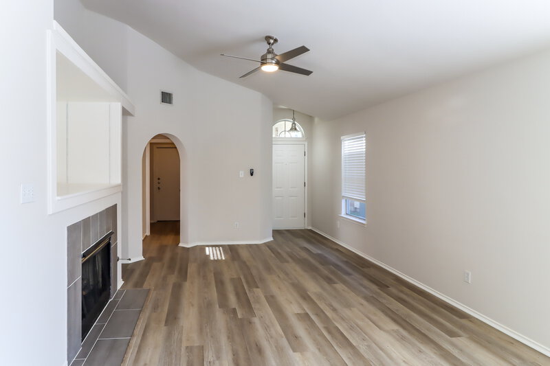 2,195/Mo, 17532 Bishopsgate Dr Pflugerville, TX 78660 Living Room View