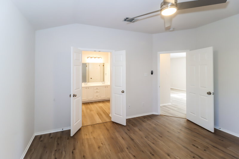 2,195/Mo, 17532 Bishopsgate Dr Pflugerville, TX 78660 Main Bedroom View 2