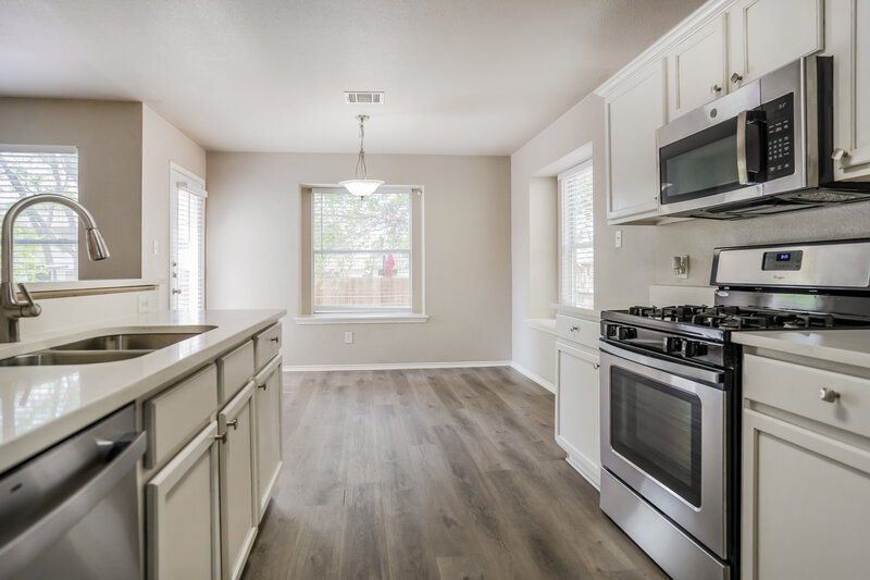 2,200/Mo, 15524 Sarahs Creek Dr Pflugerville, TX 78660 Dining Room View