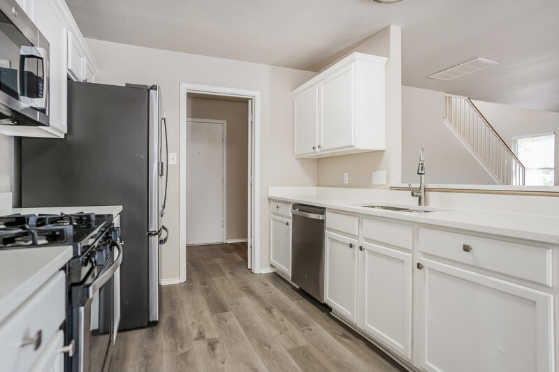 2,200/Mo, 15524 Sarahs Creek Dr Pflugerville, TX 78660 Kitchen View