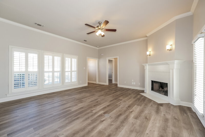 2,525/Mo, 17 Creek Side Dr Wimberley, TX 78676 Living Room View