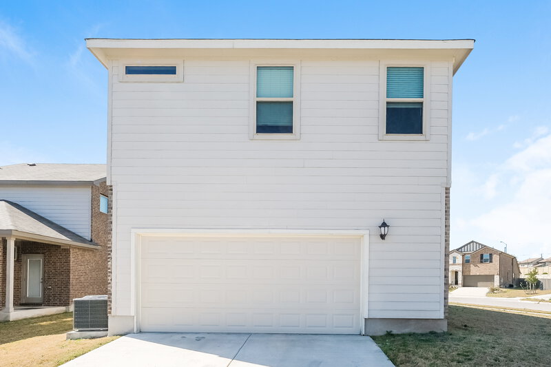 2,315/Mo, 2037 Hat Bender Loop Round Rock, TX 78664 Garage View