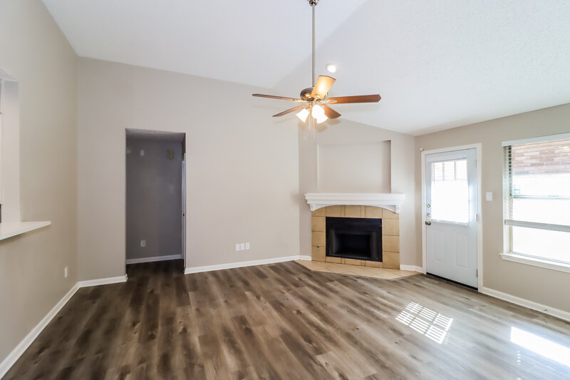 1,725/Mo, 911 Saunders Dr Round Rock, TX 78664 Living Room View