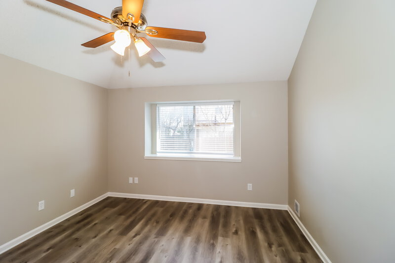 1,725/Mo, 911 Saunders Dr Round Rock, TX 78664 Main Bedroom View 2