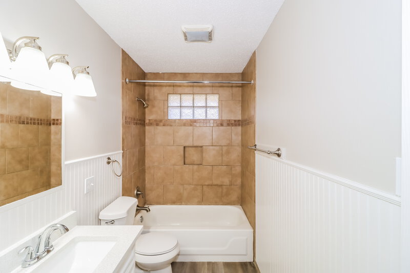 1,725/Mo, 911 Saunders Dr Round Rock, TX 78664 Bathroom View