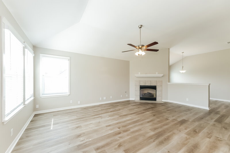 2,685/Mo, 119 Cassandra Dr Hutto, TX 78634 Living Room View