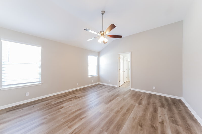 2,685/Mo, 119 Cassandra Dr Hutto, TX 78634 Main Bedroom View