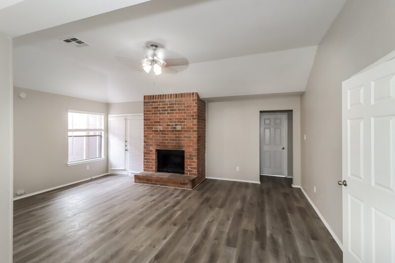1,970/Mo, 1505 Lantana Dr Round Rock, TX 78664 Living Room View