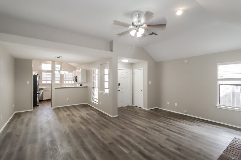 1,970/Mo, 1505 Lantana Dr Round Rock, TX 78664 Living Room View 2