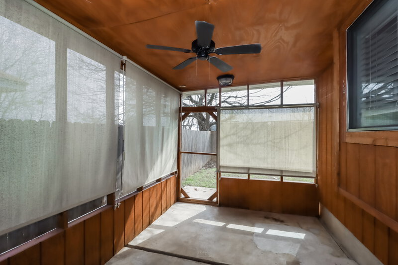 1,970/Mo, 1505 Lantana Dr Round Rock, TX 78664 Sun Room View