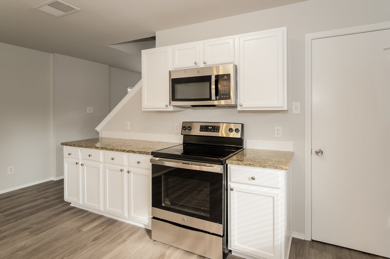 2,485/Mo, 1404 Geoffs Dr Austin, TX 78748 Kitchen View