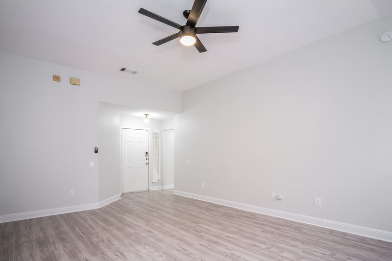 2,355/Mo, 7324 Muffin Dr Austin, TX 78724 Living Room View