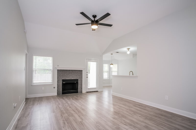 2,355/Mo, 7324 Muffin Dr Austin, TX 78724 Living Room View 2