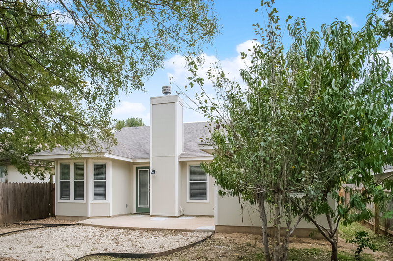 2,355/Mo, 7324 Muffin Dr Austin, TX 78724 Rear View