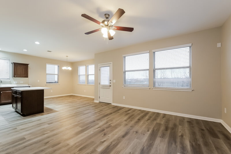 1,780/Mo, 271 Eagle Brook Ln Buda, TX 78610 Living Room View 2