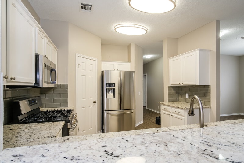 2,185/Mo, 17204 Jigsaw Pathway Round Rock, TX 78664 Kitchen View