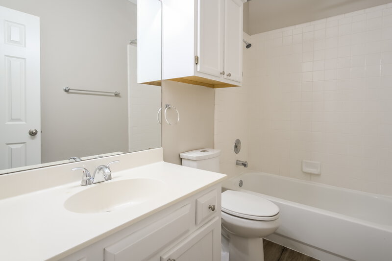 2,185/Mo, 17204 Jigsaw Pathway Round Rock, TX 78664 Bathroom View