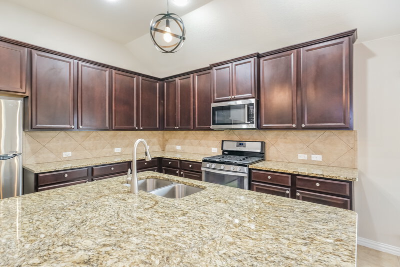 2,230/Mo, 8201 Angelo Loop Round Rock, TX 78665 Kitchen View