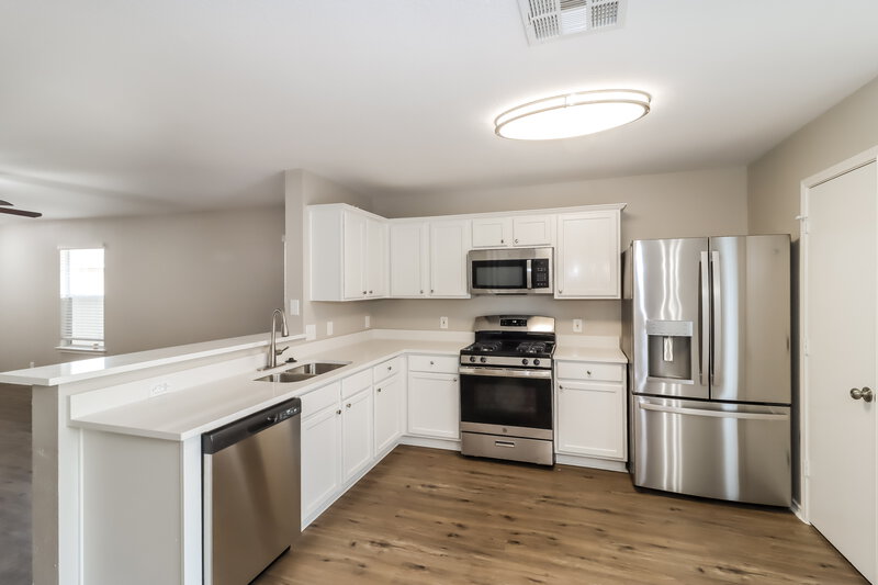 1,865/Mo, 12320 Jamie Dr Manor, TX 78653 Kitchen View