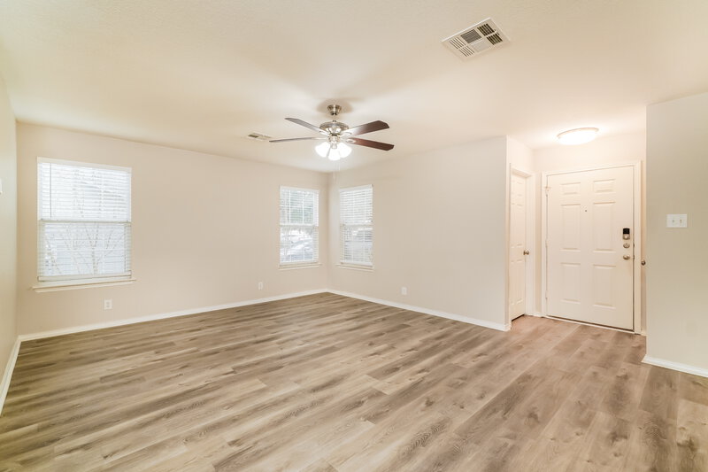 1,510/Mo, 284 Cordero Dr San Marcos, TX 78666 Living Room View