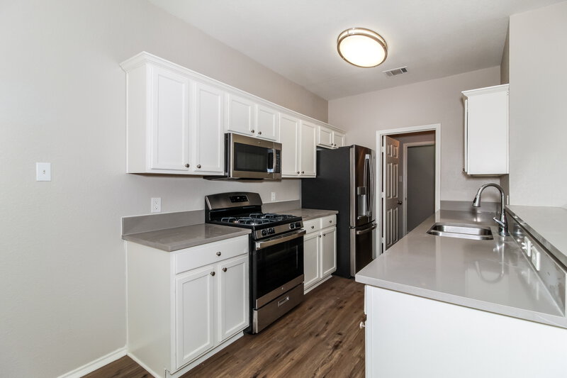 2,200/Mo, 2516 Vernell Way Round Rock, TX 78664 Kitchen View