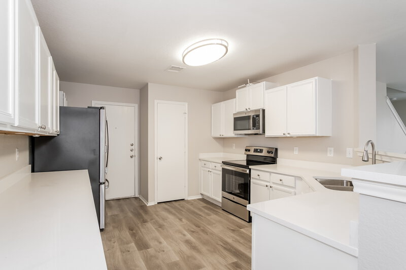 1,870/Mo, 189 Valero Dr San Marcos, TX 78666 Kitchen View 2