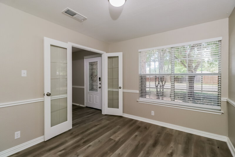 1,870/Mo, 504 Country Estates Dr Hutto, TX 78634 Office View