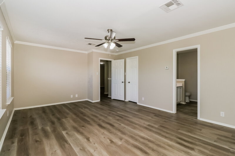 1,870/Mo, 504 Country Estates Dr Hutto, TX 78634 Main Bedroom View