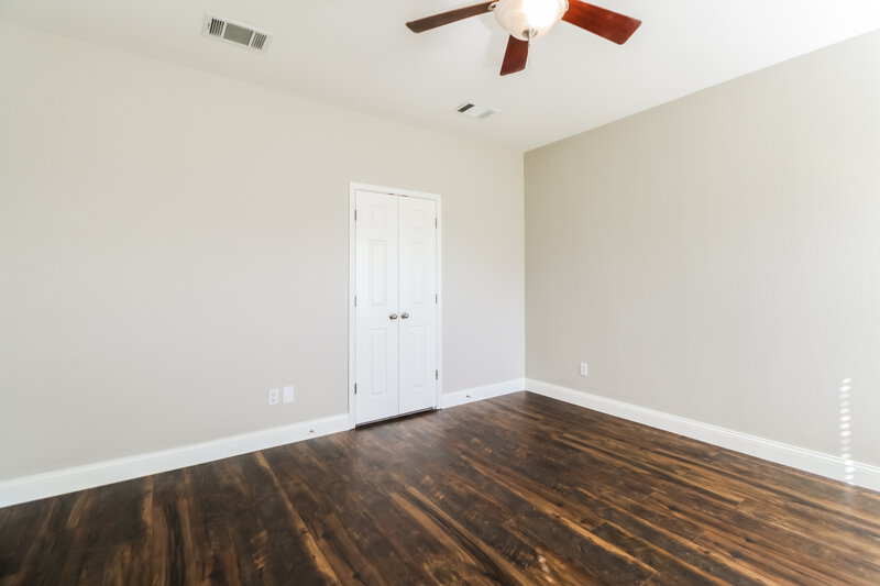 2,135/Mo, 125 Brown St Hutto, TX 78634 Main Bedroom View