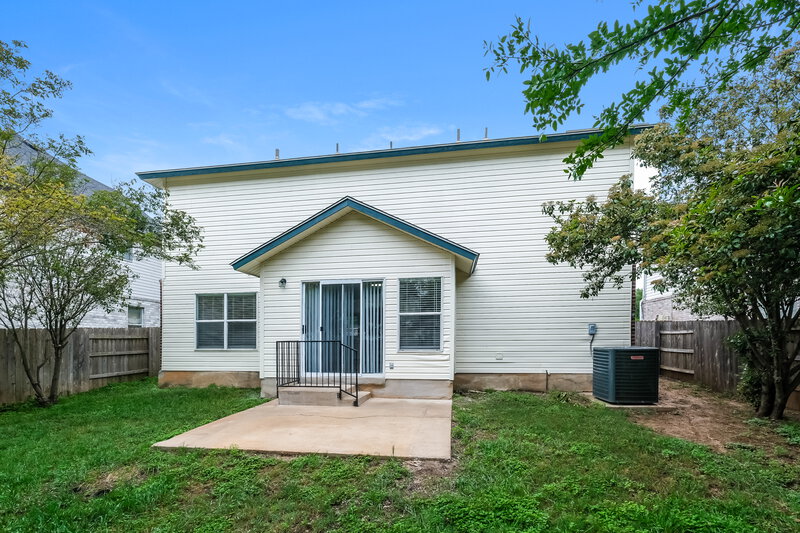 2,240/Mo, 2016 Continental Pass Cedar Park, TX 78613 Rear View