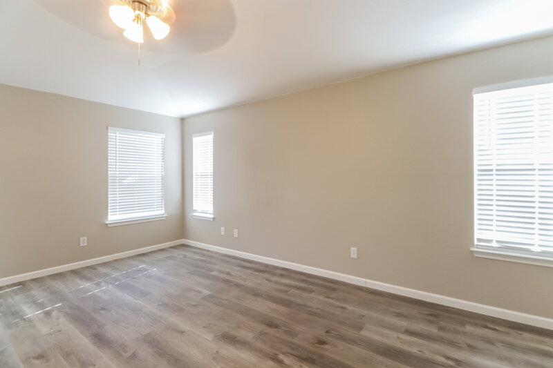 2,300/Mo, 315 Marquitos Dr Kyle, TX 78640 Main Bedroom View 2