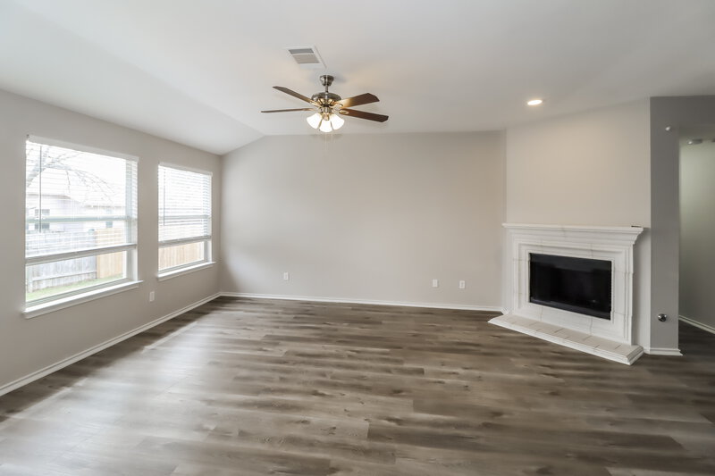2,375/Mo, 1315 Quicksilver St Round Rock, TX 78665 Living Room View