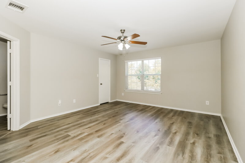 2,270/Mo, 18133 Topsail St Manor, TX 78653 Main Bedroom View 3