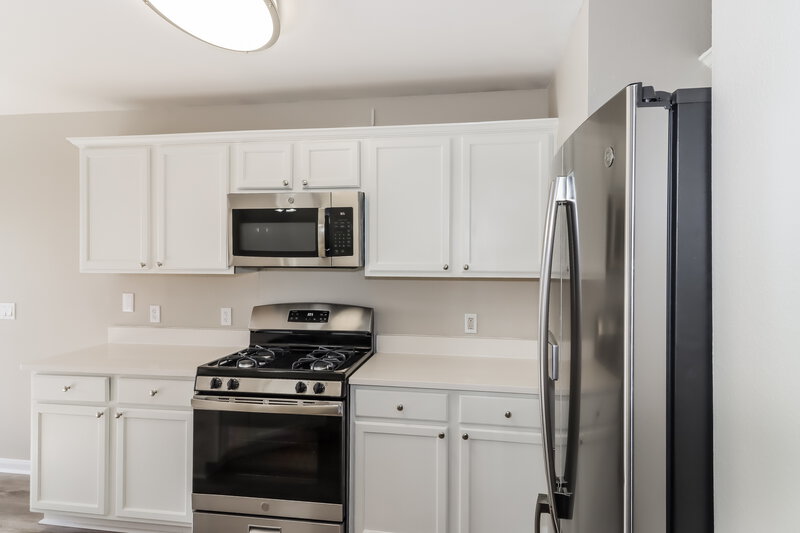 1,885/Mo, 1623 Harness Raceway Pflugerville, TX 78660 Kitchen View 2