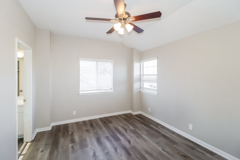 1,885/Mo, 1623 Harness Raceway Pflugerville, TX 78660 Main Bedroom View 2