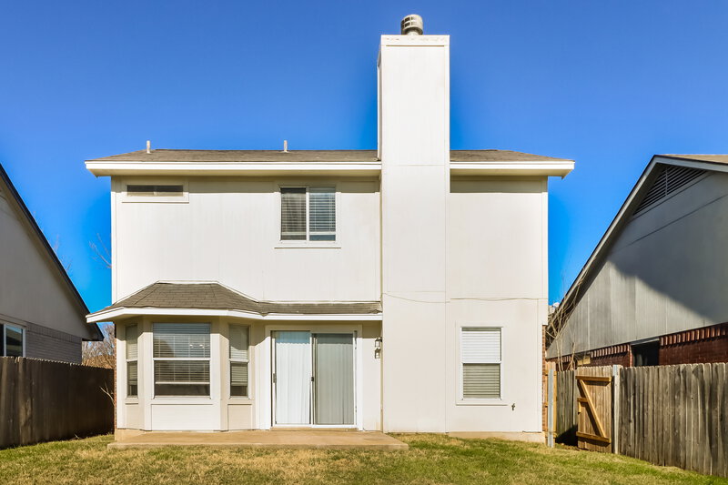 1,885/Mo, 1623 Harness Raceway Pflugerville, TX 78660 Rear View
