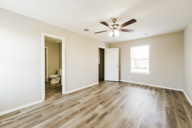1,855/Mo, 282 Cordero Dr San Marcos, TX 78666 Main Bedroom View 2